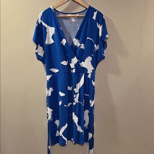 Nine West Blue and White Patterned Wrap Dress